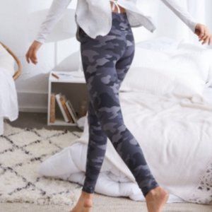 Aerie Grey Camo Leggings